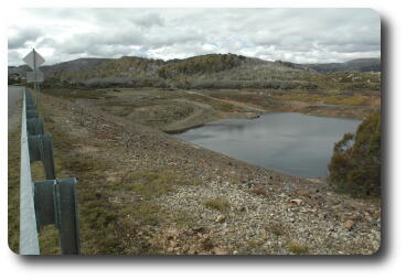 Very low water level at dam wall