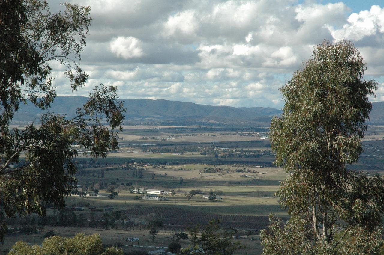 View of plains east of Bathurst to distant hills