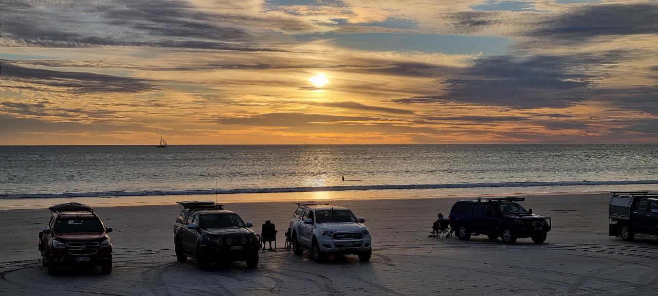 SJR21.d17: sunset nearing at Cable Beach - III