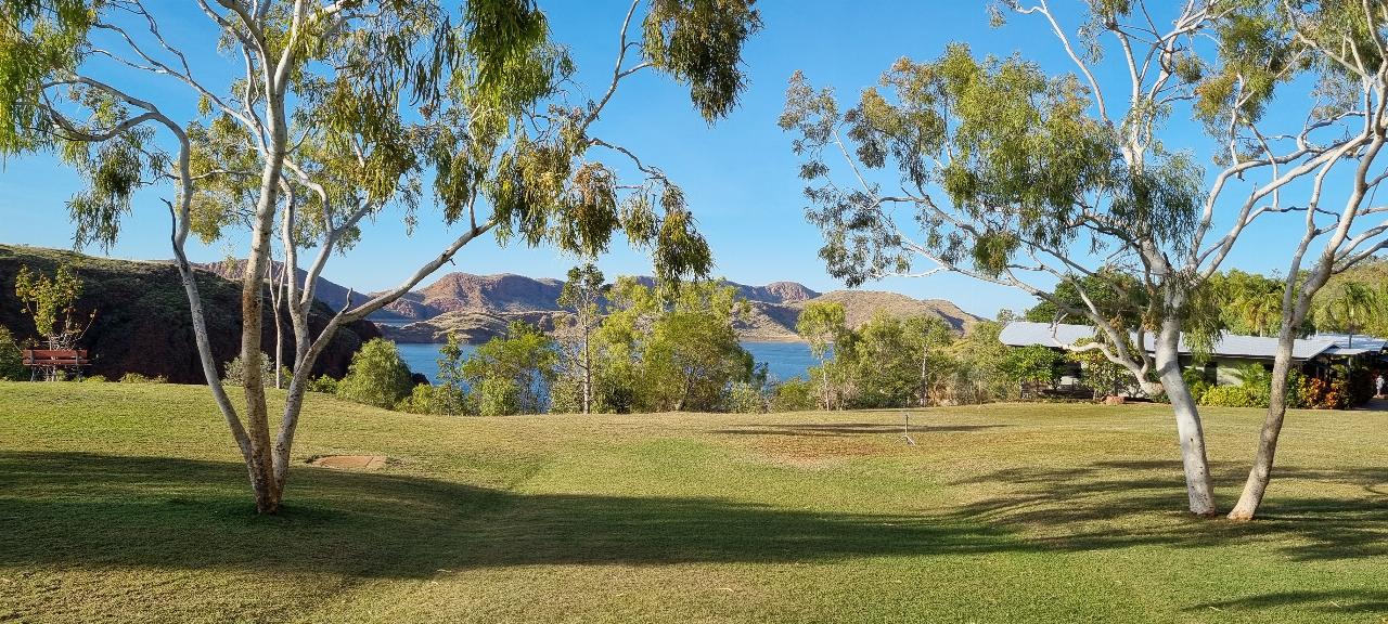 SJR21:d10: Morning at Lake Argyle