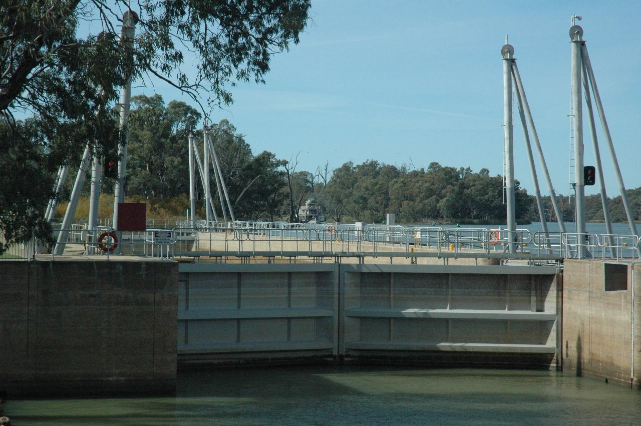 Cement lock structure, with metal gates and poles at each end