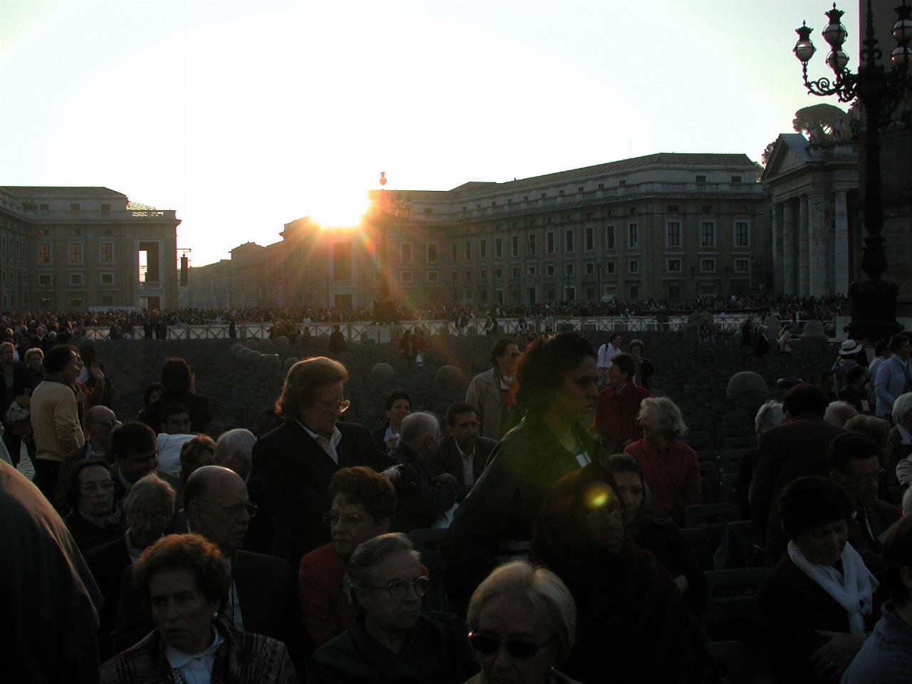 Early morning in St. Peter's Piazza