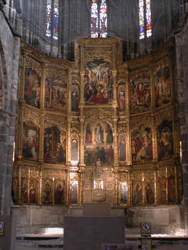 Avila Cathedral Sanctuary undergoing repairs