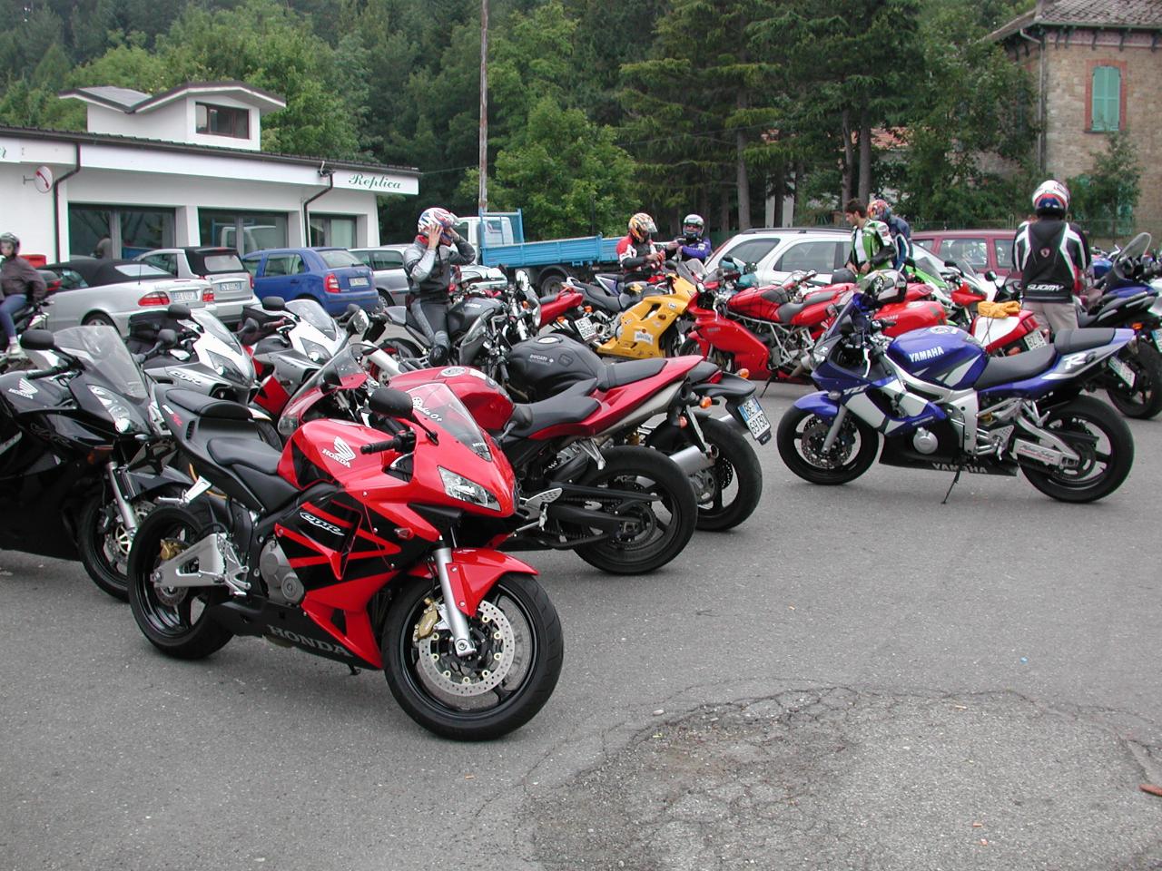 Penice Pass appears to be the local biker hangout - with great roads!