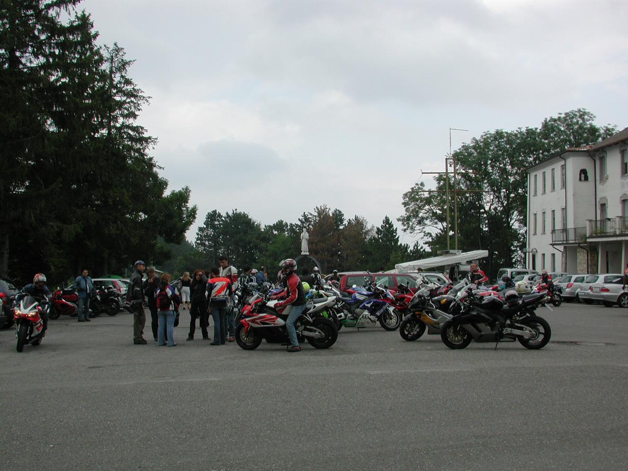 Penice Pass appears to be the local biker hangout - with great roads!