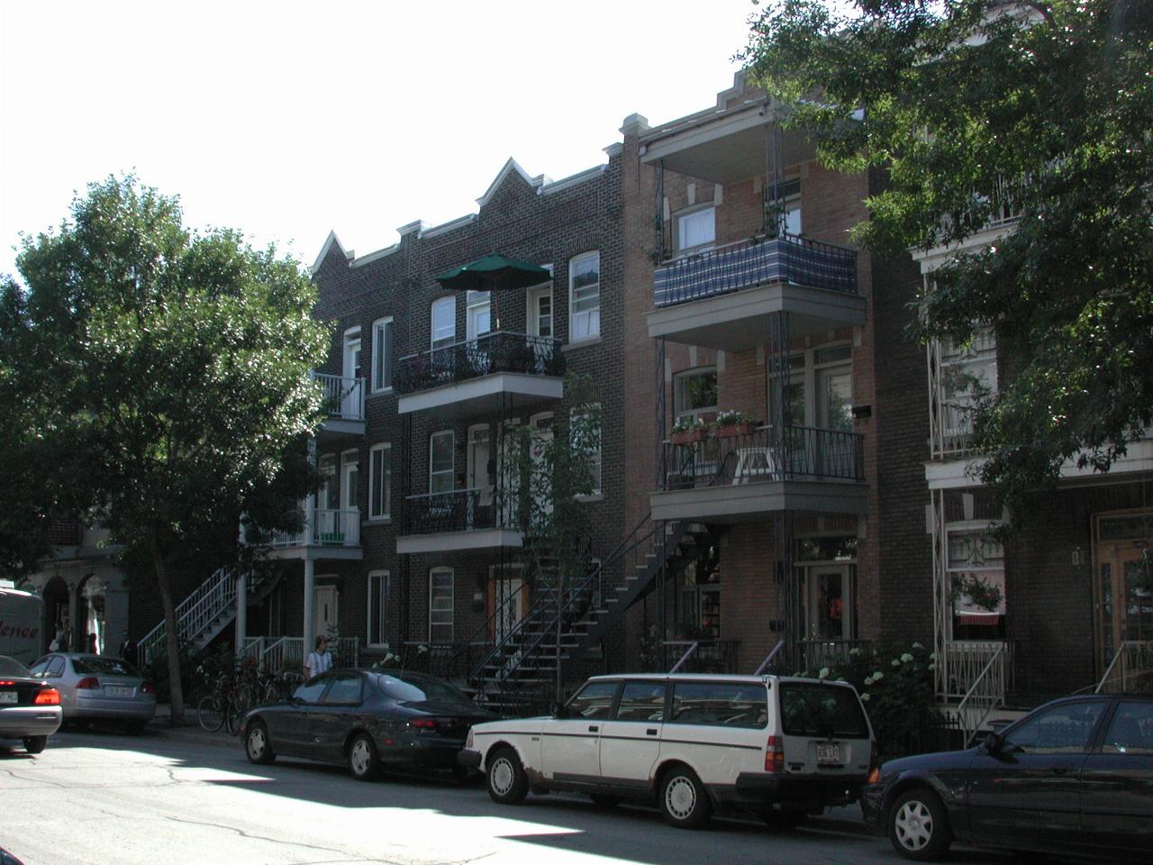 Again showing housing with the door on the second floor