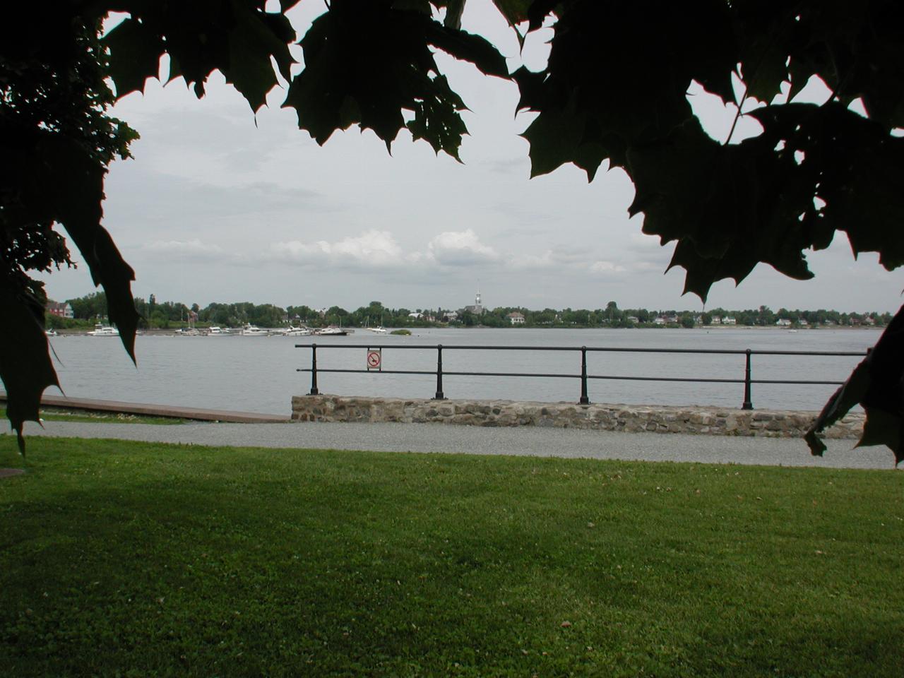 A small bay in front of the Fort, safe from river currents