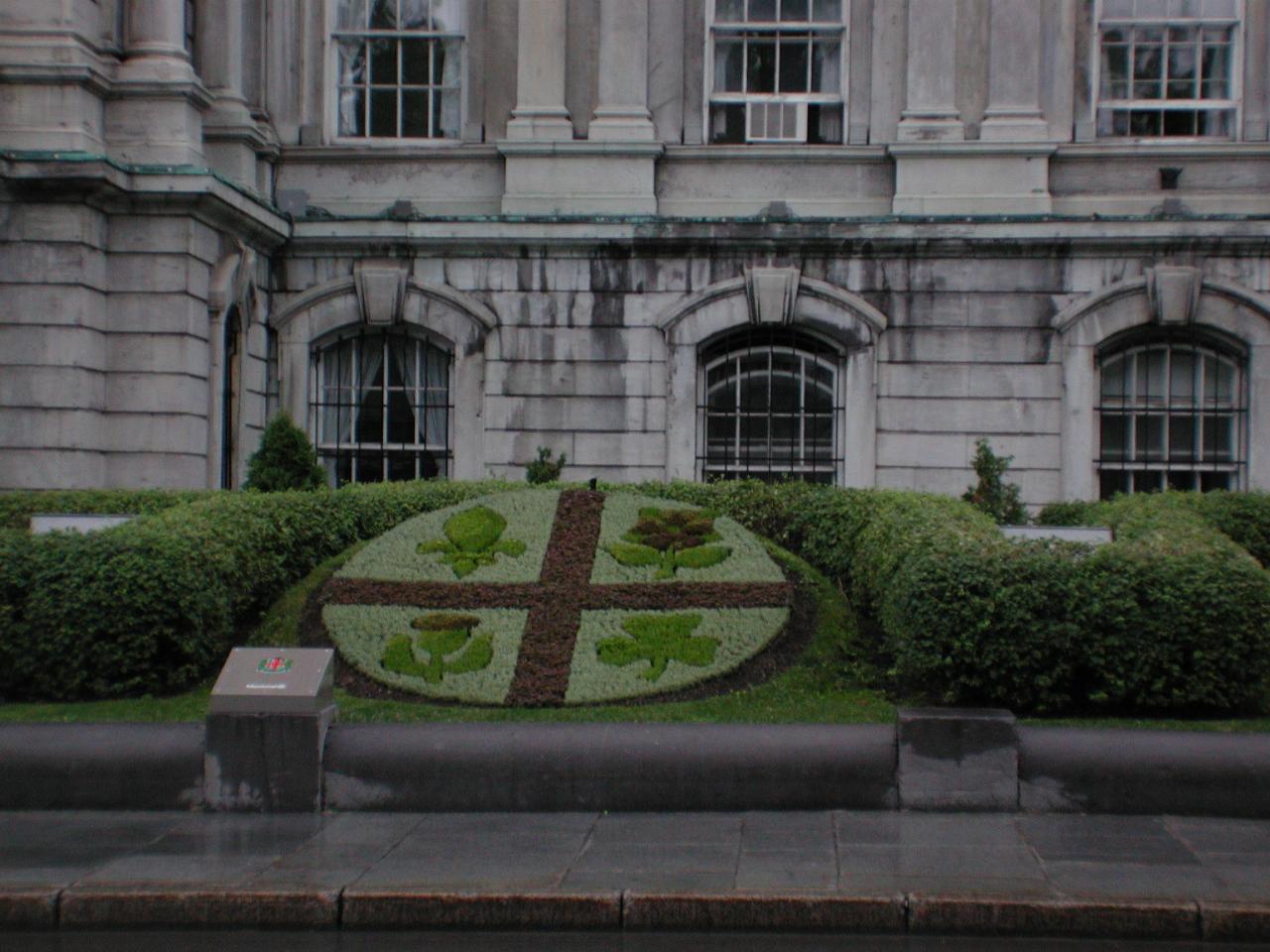 City coat of arms in front of Town Hall