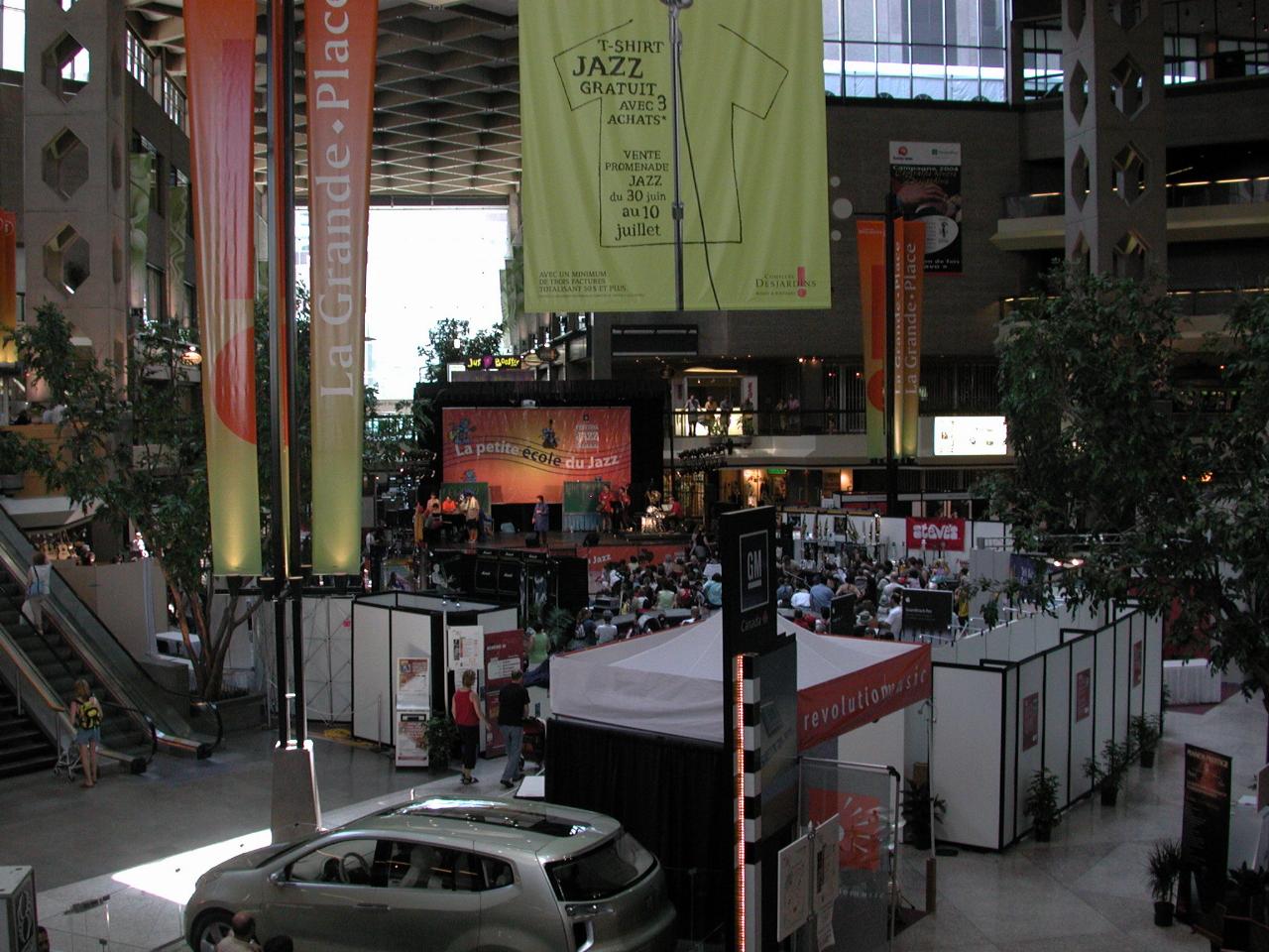 Jazz School for youngsters, in Complexe Desjardins (across from Place des Arts)