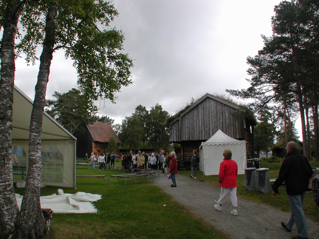 KPLU Viking Jazz: Crowd assembling for dancing demonstration at Romsdalmuseet