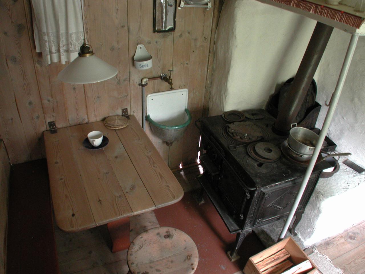 KPLU Viking Jazz: Kitchen in old Molde home