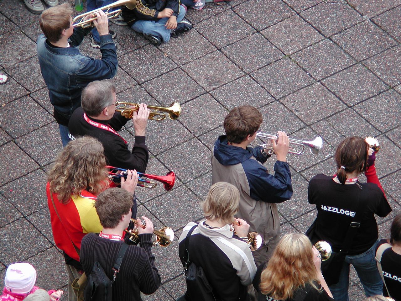 KPLU Viking Jazz: The trumpet player on the left has a red and blue trumpet!